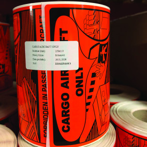 Výstražné etikety PP s nápisem "Cargo Aircraft Only", 125×110 mm – 500 ks, oranžové